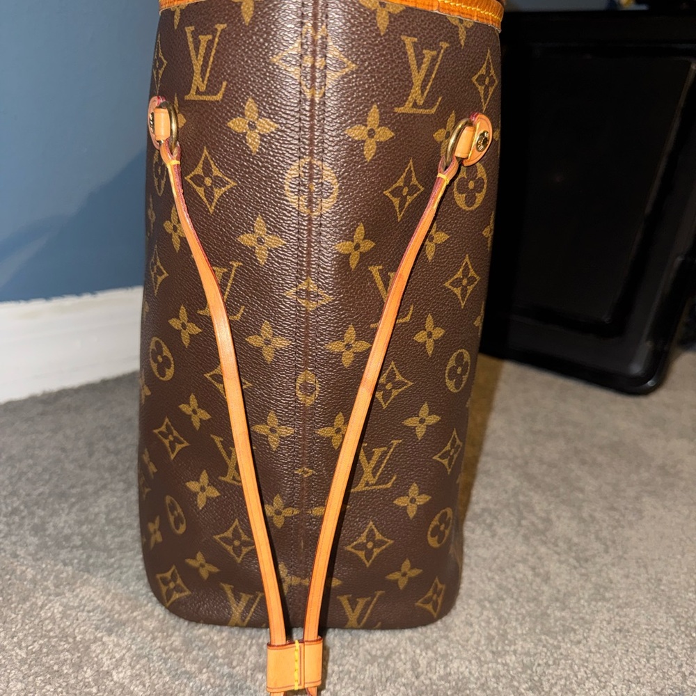 Louis Vuitton Classic Brown Monogram Tote - Picture 13 of 13